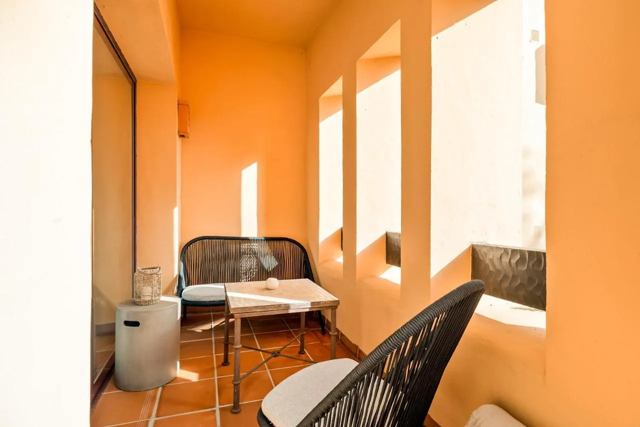 Apartamento de 2 dormitorios en Bahía de Alcántara Marbella