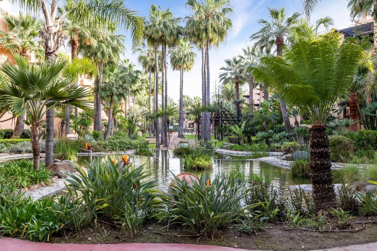 Apartamento de 2 dormitorios en Bahía de Alcántara Marbella
